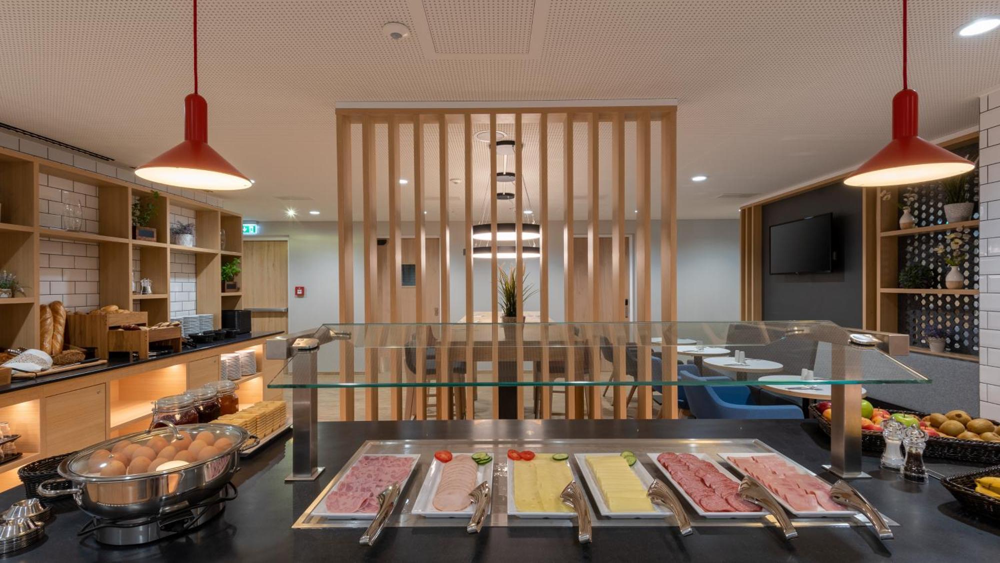 Holiday Inn Express - Hamburg South A7-As42 By Ihg Egestorf Bagian luar foto