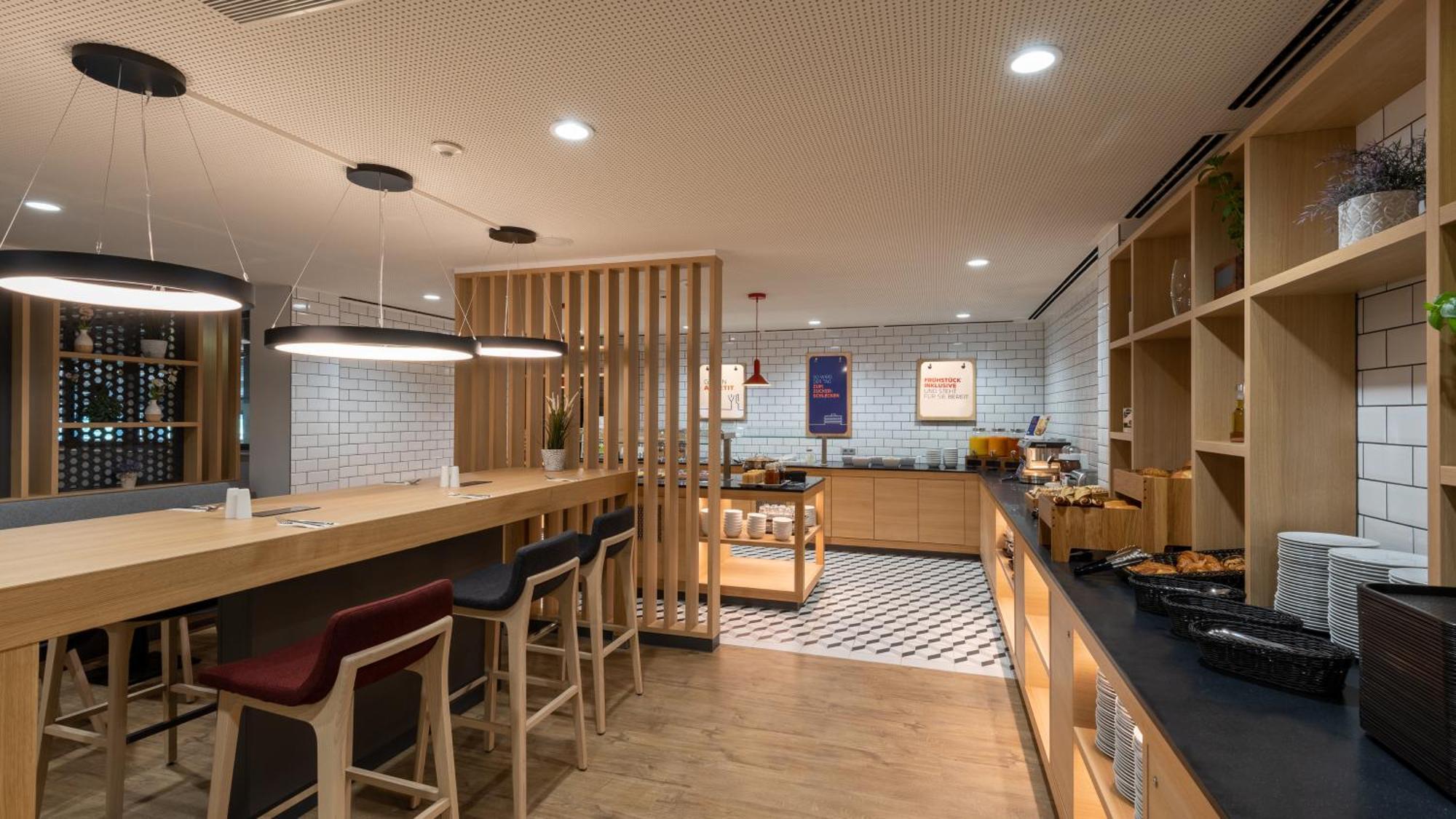 Holiday Inn Express - Hamburg South A7-As42 By Ihg Egestorf Bagian luar foto