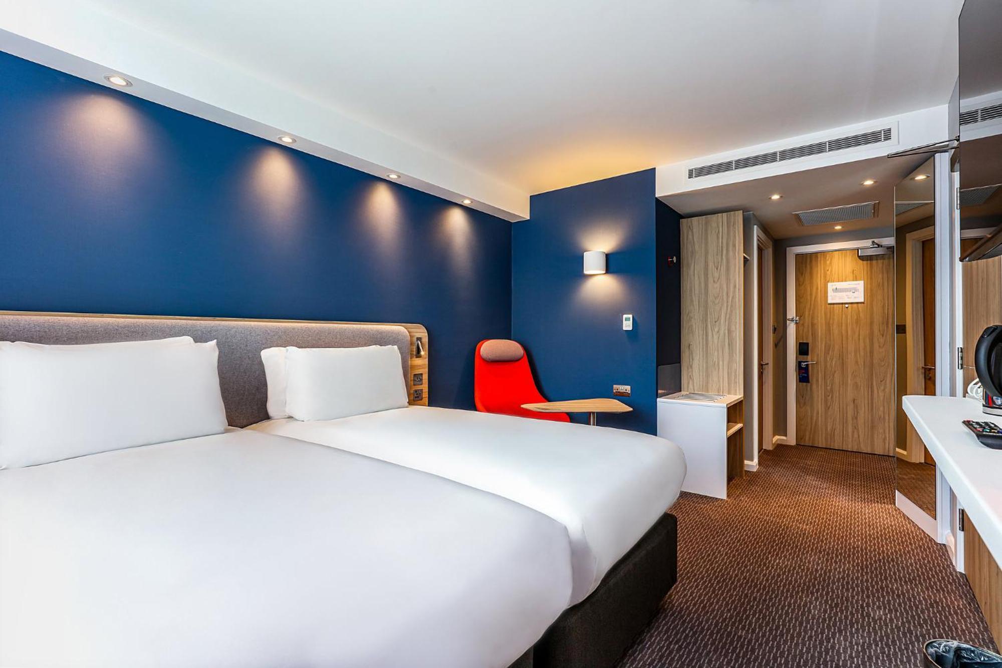 Holiday Inn Express - Hamburg South A7-As42 By Ihg Egestorf Bagian luar foto