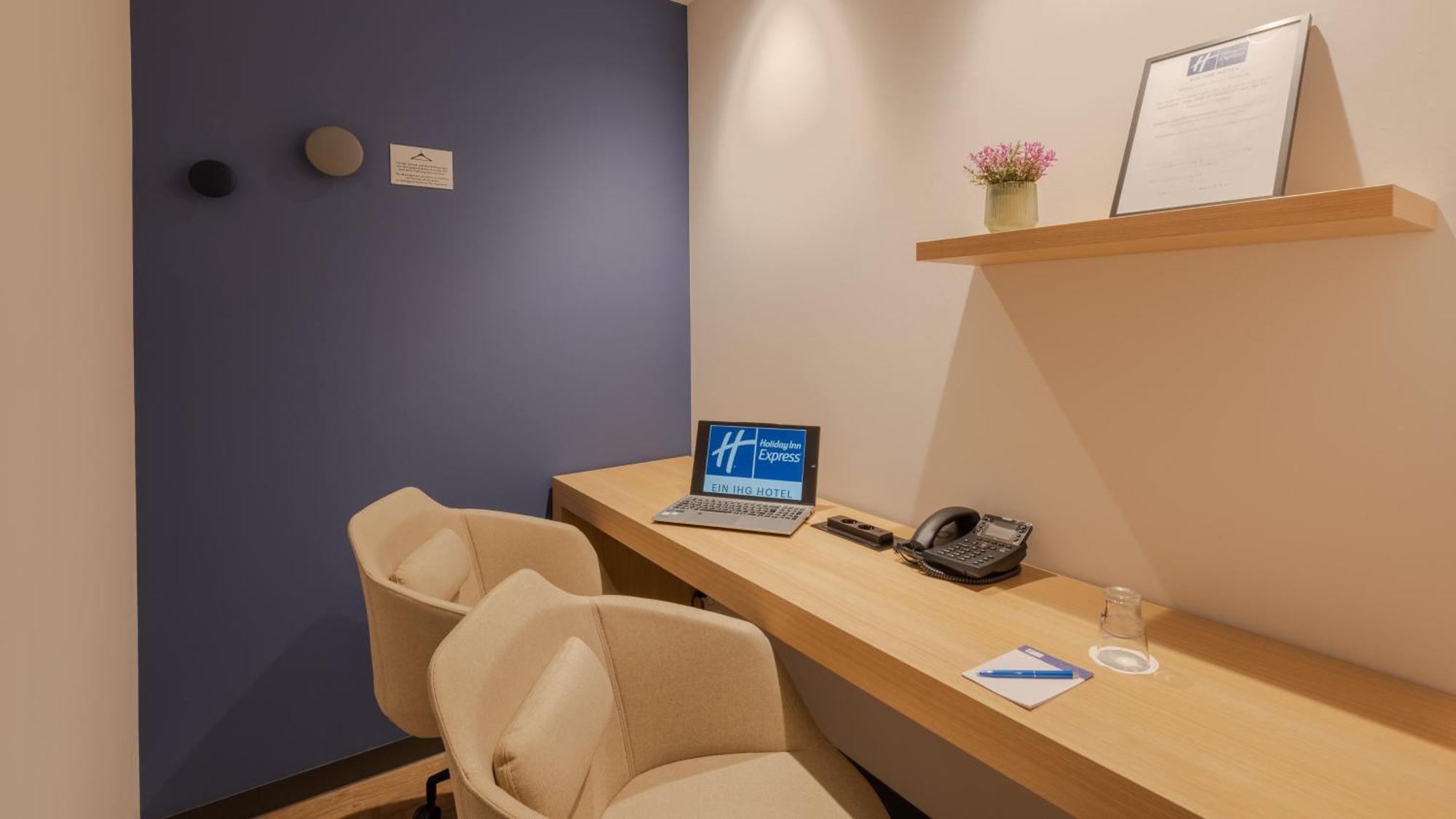 Holiday Inn Express - Hamburg South A7-As42 By Ihg Egestorf Bagian luar foto